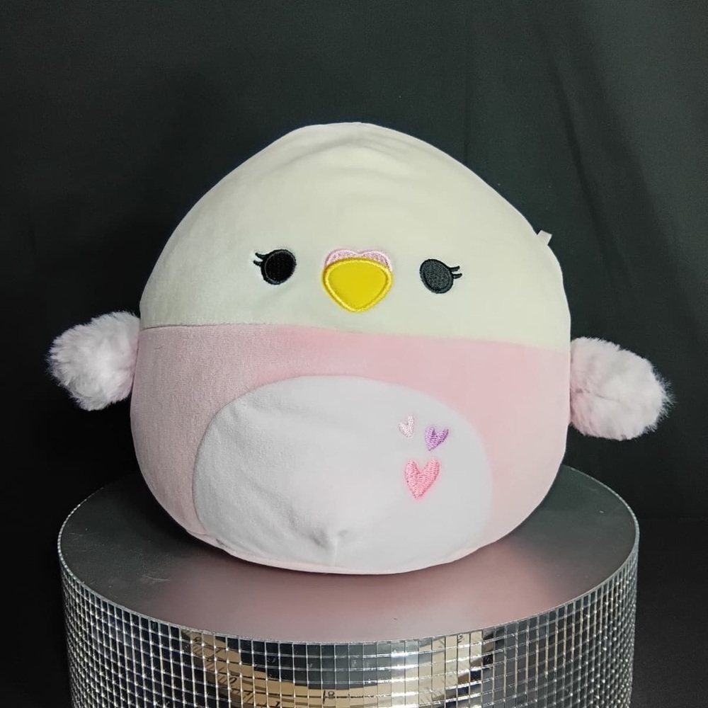 Squisnallow Cute Pink and White Plush Toy 7” pre owned  Exellent condition